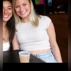 Zara Cream Short-Sleeve Crop Top